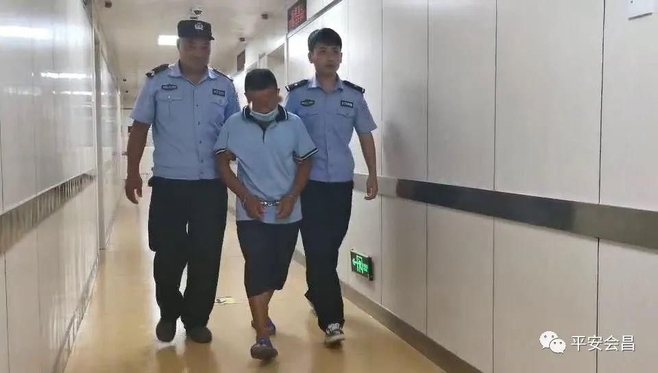 下跪|会昌一小偷面对两位六旬老人下跪求饶，该不该原谅？