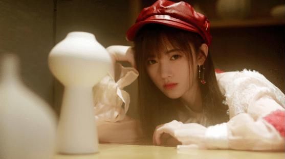 节目|武艺称鞠婧祎的优点是身高,一旁何炅的反应亮了,这也太实在了吧