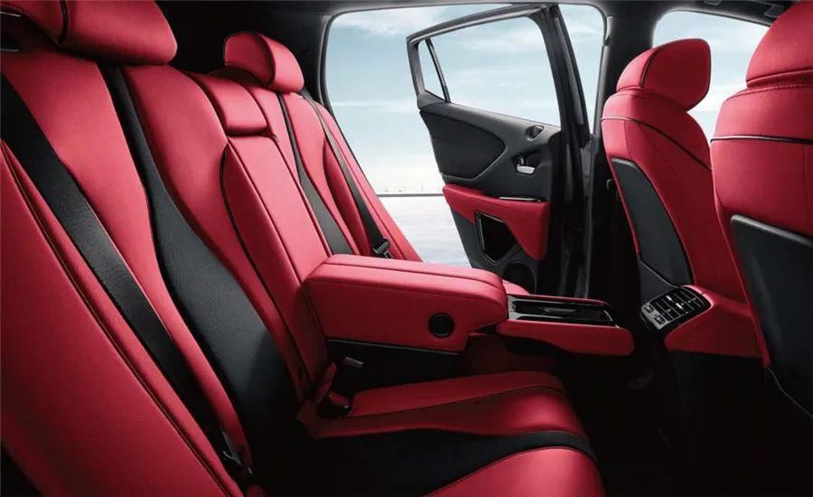  CDX|30万级豪华SUV的个性之选，讴歌NEW CDX和雷克萨斯UX谁更香？