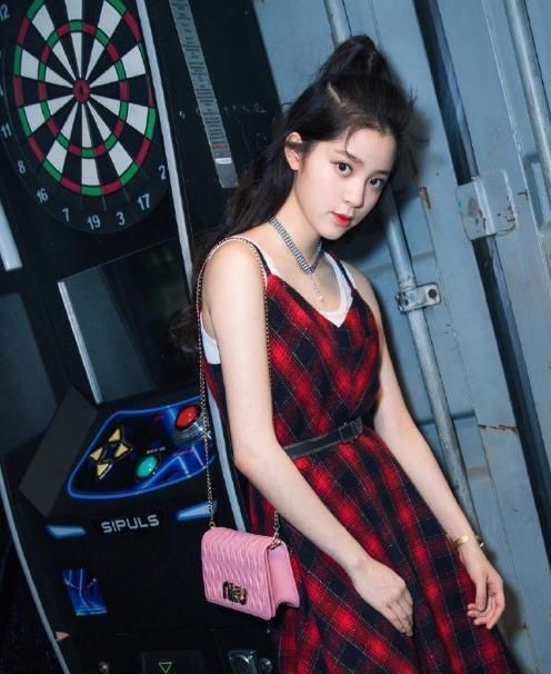  镜头|欧阳娜娜姐姐拍戏，怎么做到和妹妹五官相似却没有妹妹好看的？