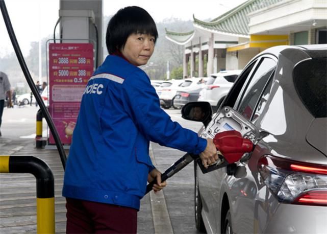 能供|石油还能供人类使用几年?科学家:不到50年石油就会枯竭?