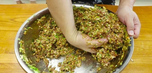 便宜|秋天吃饺子,用这3样调馅没想到这么香!鲜嫩多汁、好吃还便宜