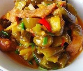 红烧肉|美食优选:酸黄瓜炒肉片,清蒸鲳鱼, 农家烧豆腐,桂花红烧肉的做法