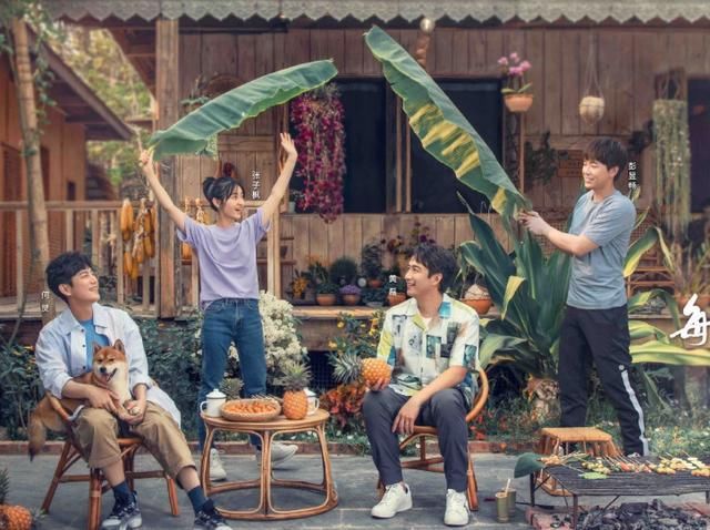  站位|向往4嘉宾收官合影被传，玉庄站在中间，我却在留意彭彭子枫站位