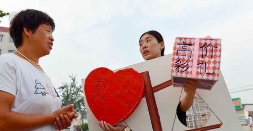 彩礼|那个曾经说没50万彩礼不嫁的女人，如今40岁都没人要，网友：谁敢要？