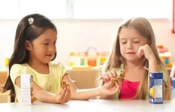 回报|越是有本事的父母，越要在这两件事和孩子计较，孩子将来大有出息