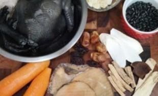  推荐|煲汤食材怎么搭配？夏日炎炎，推荐4款不同体质饮用的养生汤