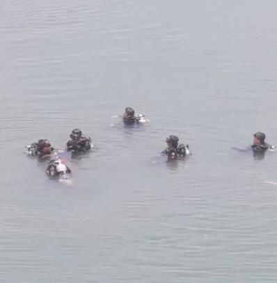  打捞|17岁女生跳河，疑因感情问题……打捞上来时已无生命体征！