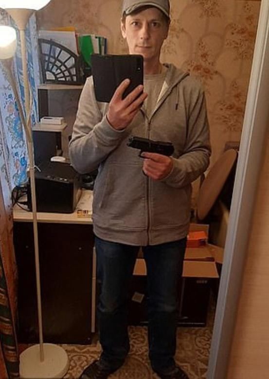 惨遭杀害|离异母亲投奔男网友致两个女儿惨遭杀害，得知真相后当即精神失常