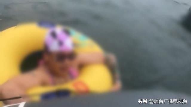 杀到|龙口：“黑格比”杀到，多人被风浪卷进大海