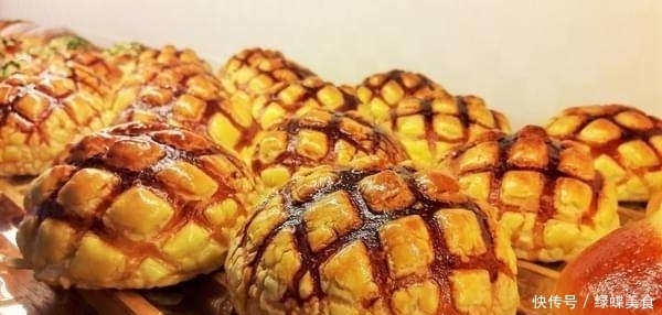 香甜可口|菠萝面包在家就能做，几个步骤非常简单，香甜可口早餐必备！