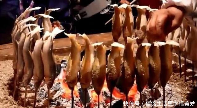 离职|90后女孩离职后卖“特色小吃”,5元一根,每天能卖上百根