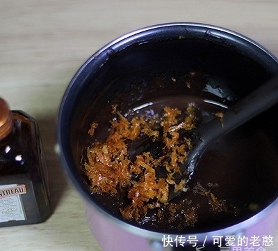 巧用|香橙巧克力小蛋糕---教你巧用天然香料，会有意想不到的效果