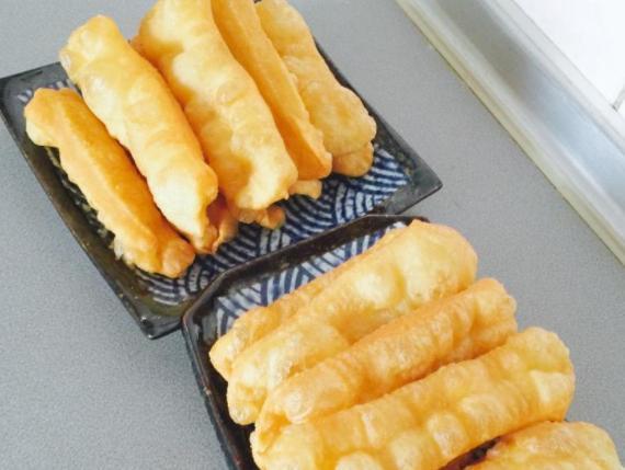 不用|1碗面粉,2鸡蛋,不用泡打粉,教你健康小油条,蓬松酥脆,好吃