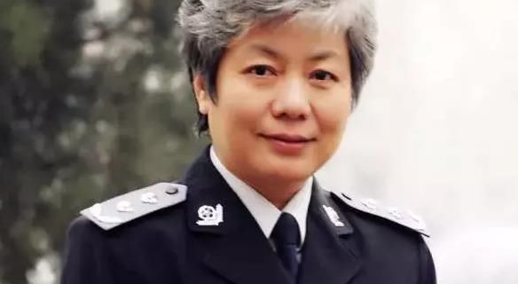 孩子|犯罪心理学家: 如果孩子和你不亲, 当父母的可要当心了