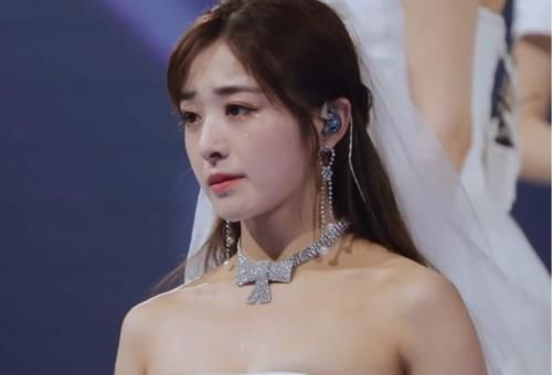  不在乎|乘风破浪的姐姐：宁静不在乎的“成团位”，却是王霏霏最大的渴望