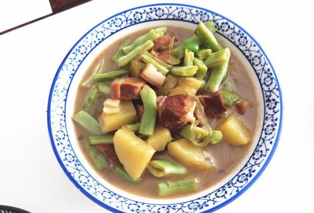  赶回|下班赶回家做了四道菜，只用半小时，一家人吃得舒服又舒心