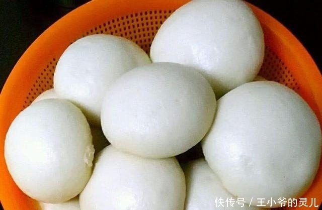 保鲜袋|保存馒头不要直接放冰箱,教你一招,放半个月也不发霉,不干硬