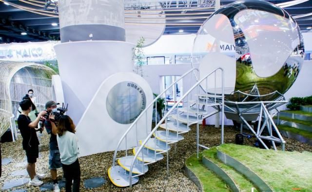  寓言|太空办公的未来寓言