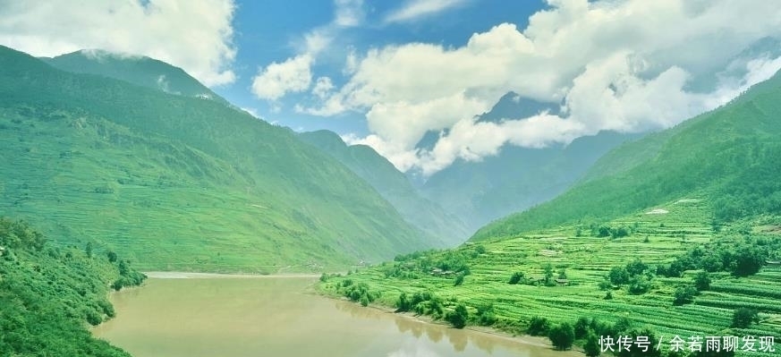 耐不住|罗氏虾过度繁殖“攻占”湄公河,一只虾重达500克,吃货按耐不住了!