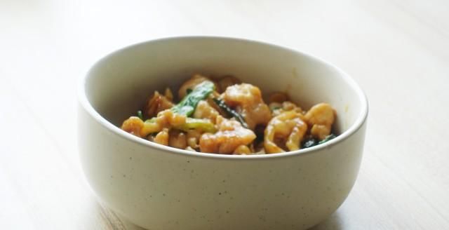  鸡肉|鸡肉焯水时，有人用沸水，有人用冷水，都不对！这才是正确方法