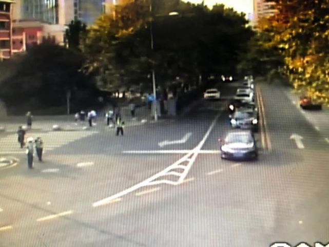 神兽|神兽归笼！贵阳今天早高峰是这个样子的?交警蜀黍说……