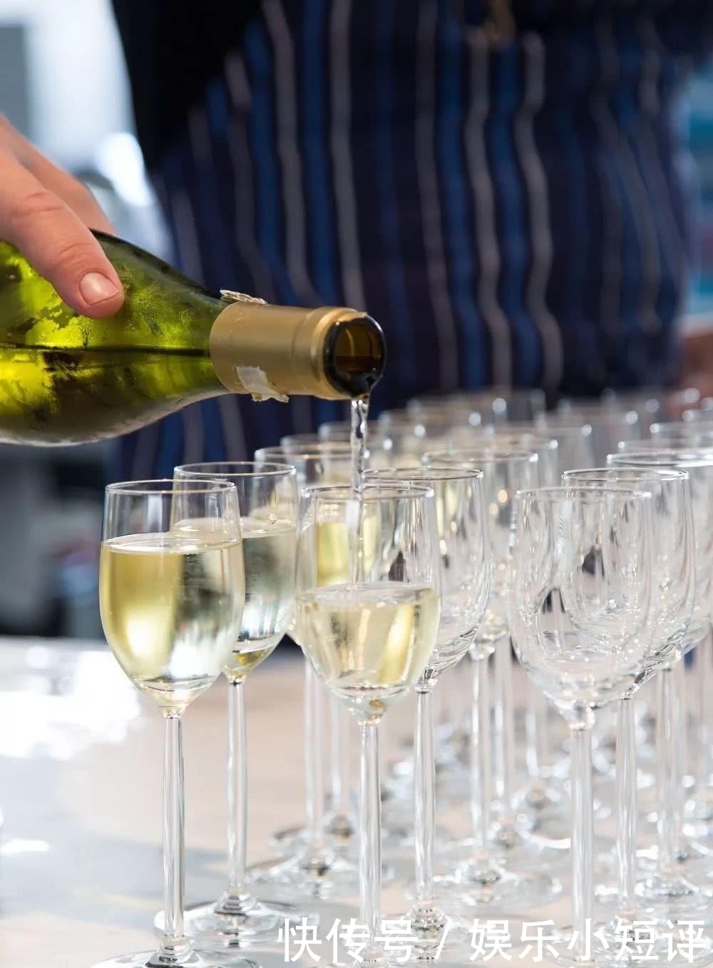 seating的工作|时装周实习生如何应付那些来看秀的“妖魔鬼怪”?