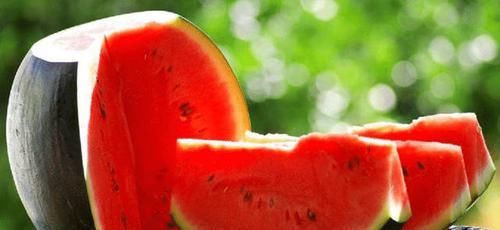 美国|外国人眼中最贵的中国食物，日本人是西瓜，美国人认为是辣条