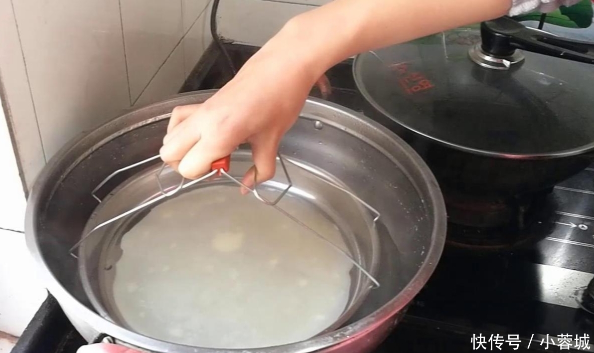 好吃|凉皮最简单快速的做法, 不和面, 不洗面, 爽滑筋道, 比买的还好吃