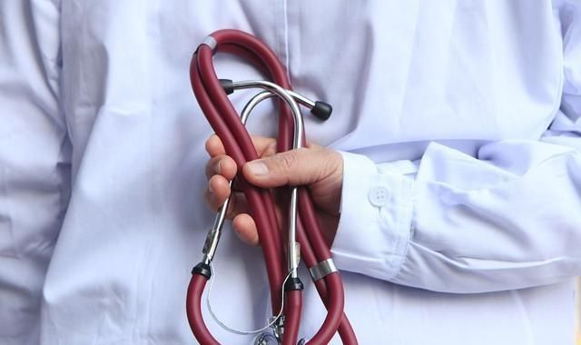 轻微|什么病是否头皮紧绷、麻木、轻微眩晕?头晕该挂哪个科室?