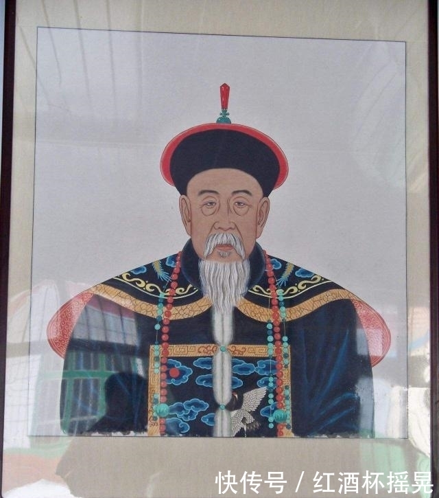  乾隆|历史上的张廷玉晚年有多惨？被乾隆各种侮辱，落寞而死