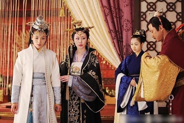 出演|三十而已:不起眼的小配角们,《庆余年》太子,“朱露莎”登场