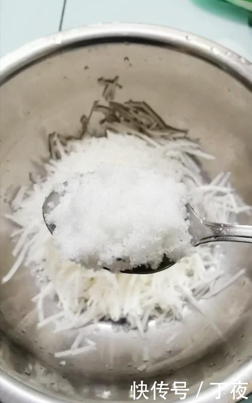 白萝卜|它是“小人参”,夏季要给孩子多吃,开胃好吸收,孩子个头蹿一蹿