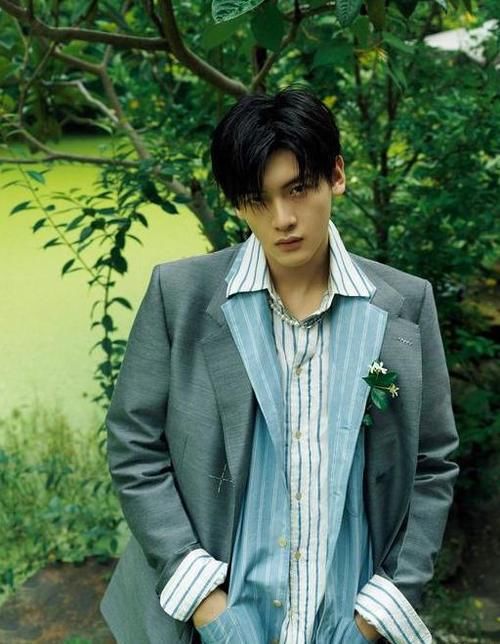  萧山|R1SE家境揭秘，萧山阔少何洛洛，茶庄少主焉栩嘉，而他最富有