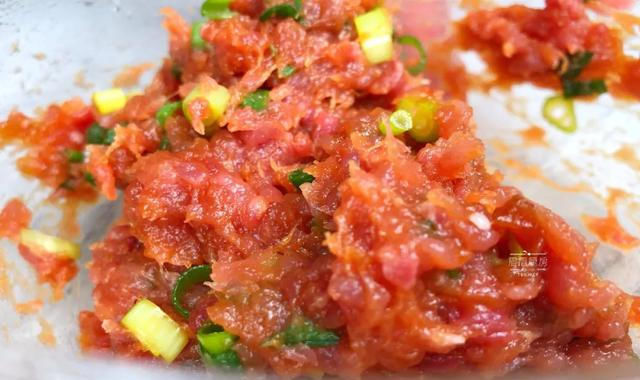  适量|早餐鸡蛋这样吃最美味，不加一滴水，两面煎一煎，简单三步就搞定