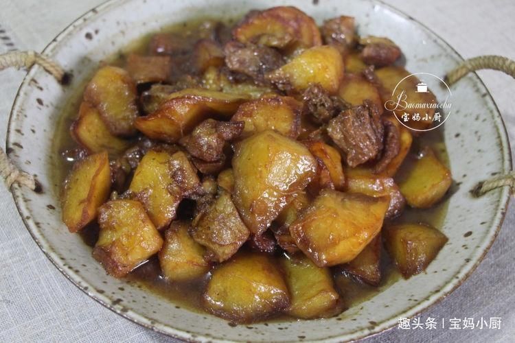  家人|勤快宝爸下厨做晚餐，4菜一汤家人喜爱，网友：吃完就后悔