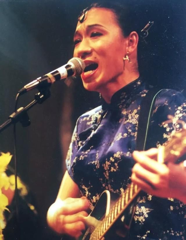  欧阳|王菲前男友变中老年美妆博主？爱与欧阳娜娜斗嘴，为何被网友喊停