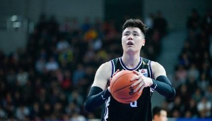 坏消息|辽篮坏消息，曝锋线神射遭膝盖伤病，29岁刚涅槃重生却遇打击