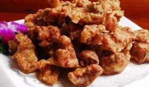 香酥|美食优选：小炒猪皮，葱油鲜香菇，干炸鸡，柠香酥肉的做法