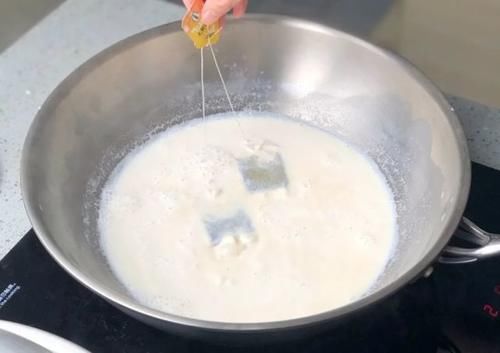  鹅妈妈钛晶|一杯能嚼着吃的奶茶，香浓丝滑，不含一点儿添加剂