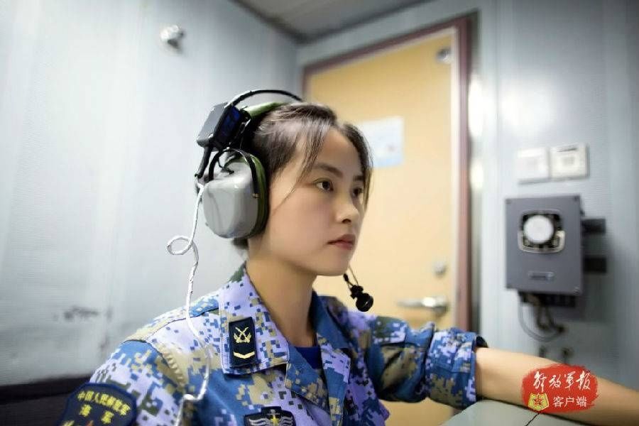  女兵|大洋之上的舰艇女兵，她们才是真正乘风破浪的姐姐们