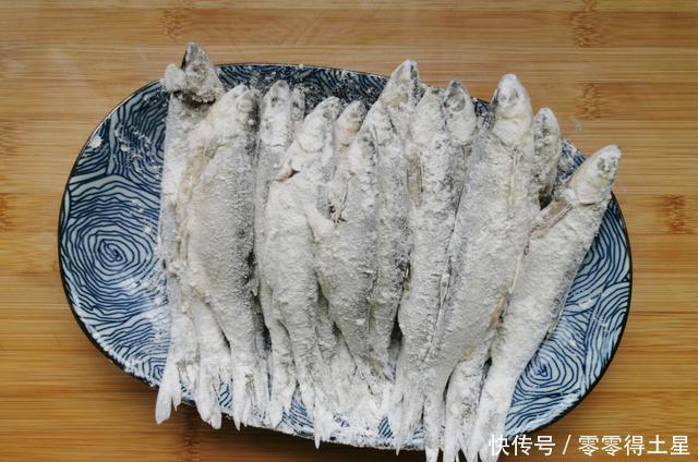 连刺|白条鱼怎么做好吃分享农村家常做法,焦香酥脆,连刺都能吃