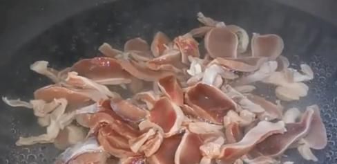  补充|香辣过瘾，无腥味，做法简单，孩子多吃补充微量元素，体质长得壮