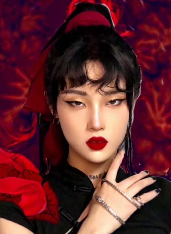  Yamy|姐姐粉仿妆Yamy，开始：相似度绝了，看到最后：果然不负众望！