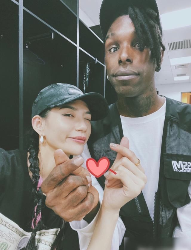 王一博|布布才是冠军,王一博一番话似有深意,也道出了些许无奈