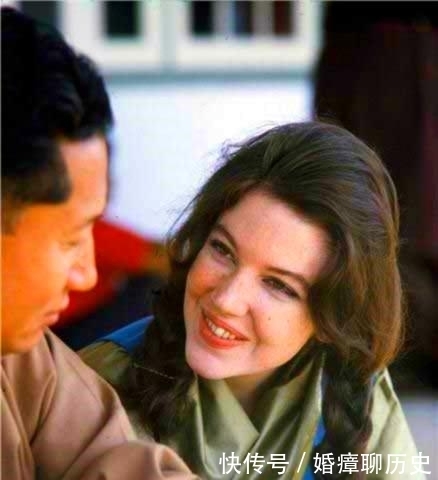  锡金国王|被印度吞并前的锡金王国：王后很漂亮，图9国王被迫签署亡国协议