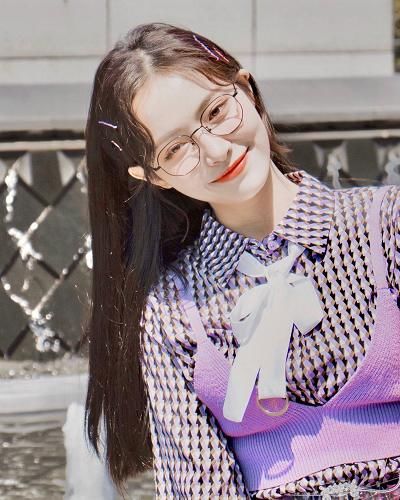 虞书欣|明星势力榜排名,蔡徐坤第3,虞书欣第9,看到许佳琪意难平