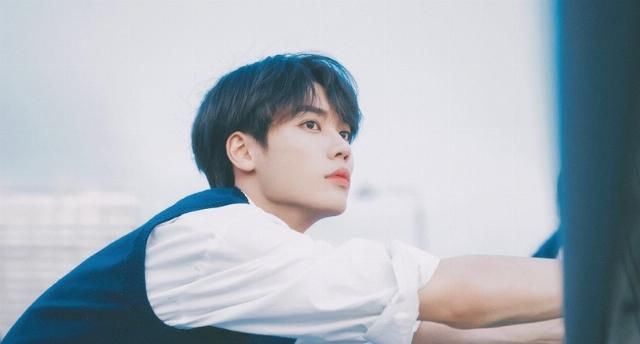 丁禹兮|10位男星穿校服!《以家人之名》宋威龙、罗云熙、丁禹兮都是顶级校园男神