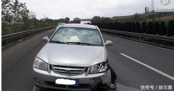  找到|老公车祸入院花费巨大, 媳妇找到肇事司机出钱治疗, 老公走出医院却看到一幕谎言