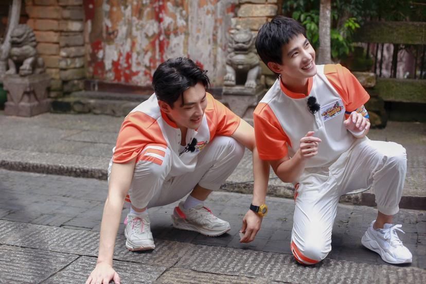  胡军|综艺丨周五开播，《元气满满的哥哥》有惊喜有“反差萌”！